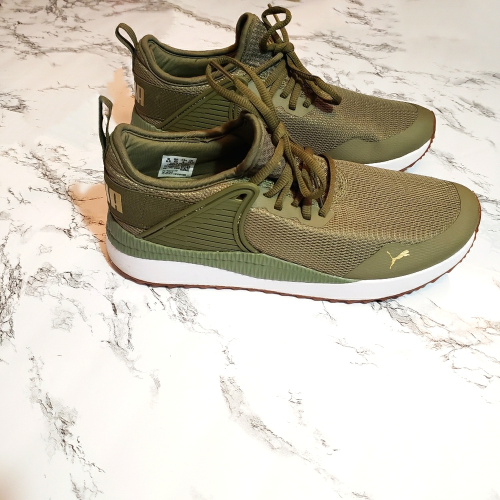 PUMA women's pacer next cage fresh sneakers Sz 9